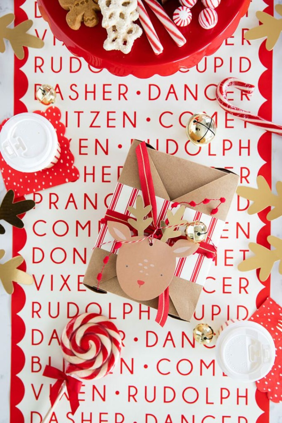 Christmas * | My Mind'S Eye Party Dear Rudolph Reindeer Names Holiday Table Runner